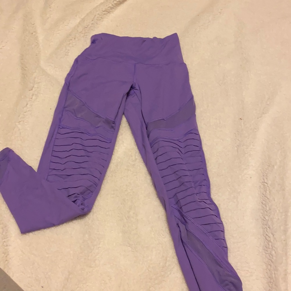 American Eagle chill play move purple airy leggings